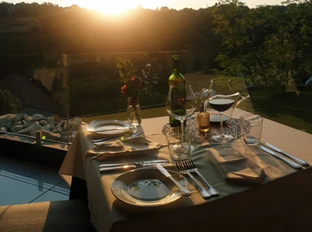 AZURI RESTAURANT AND LOUNGE